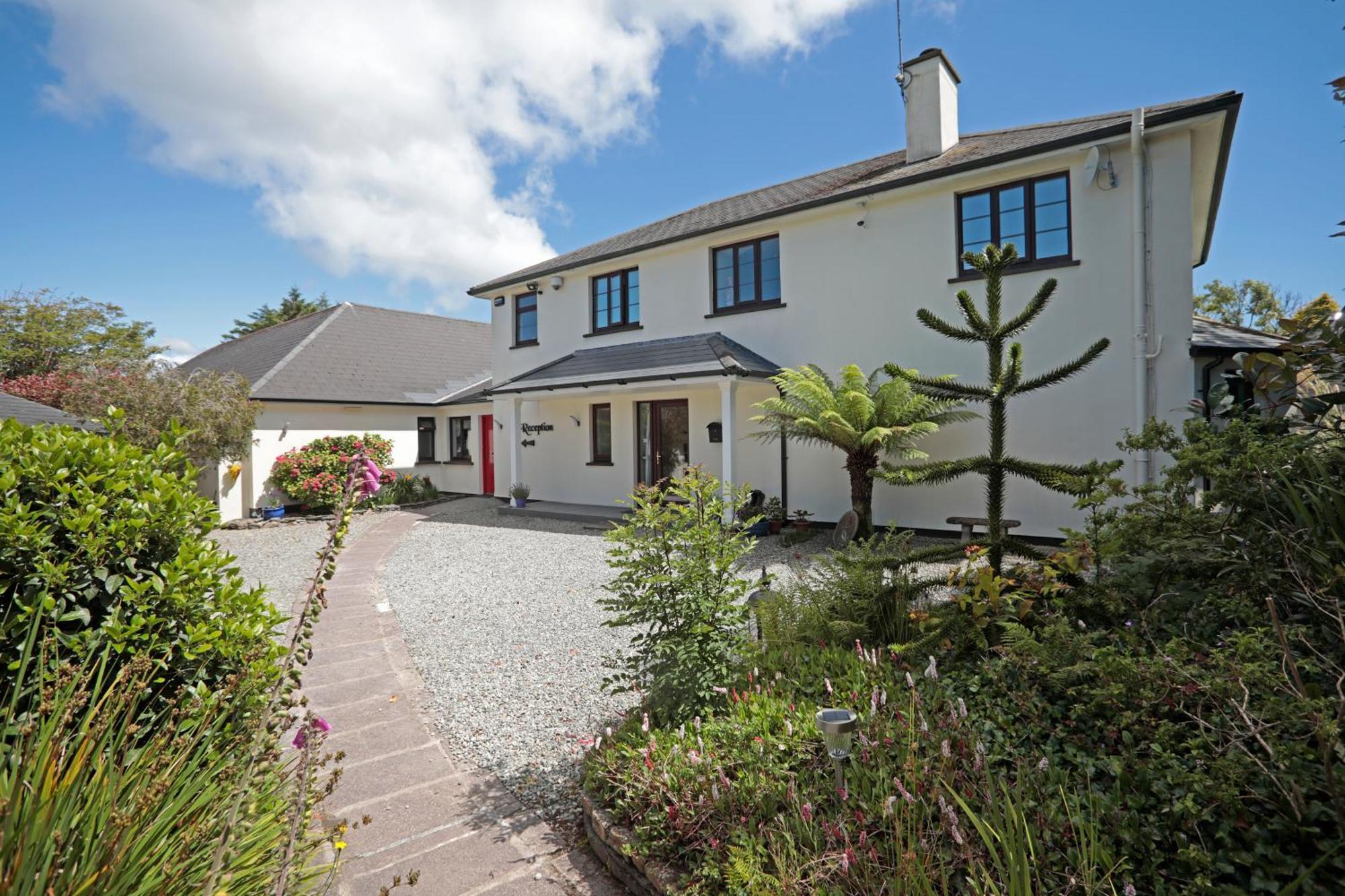 Corthna Lodge Schull Eksteriør billede